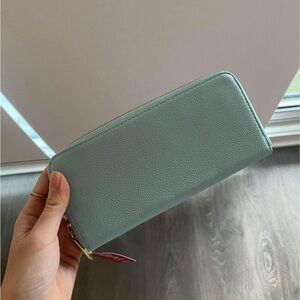 Wallet new with tags